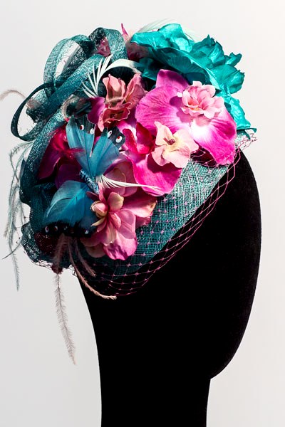 Jardín turquesa y fucsia