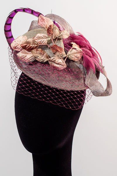 Tocado berenjena y terciopelo