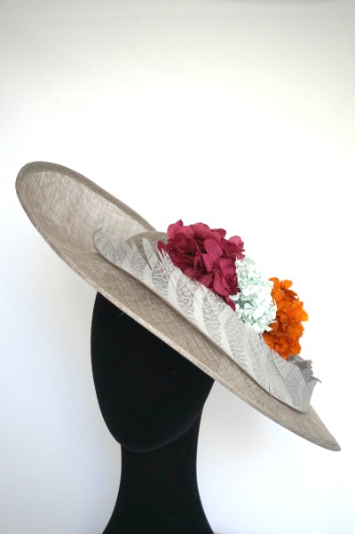 Pamela gris con hortensias - Imagen 3