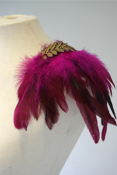 Back necklace with fuchsia shoulder pads - Imagen 3