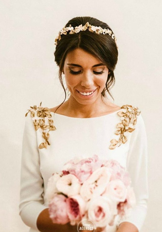 Hombreras y tiara novia Alba
