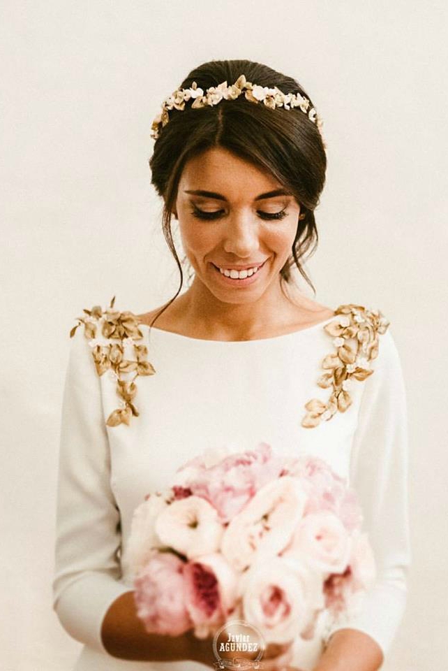 Hombreras y tiara novia Alba