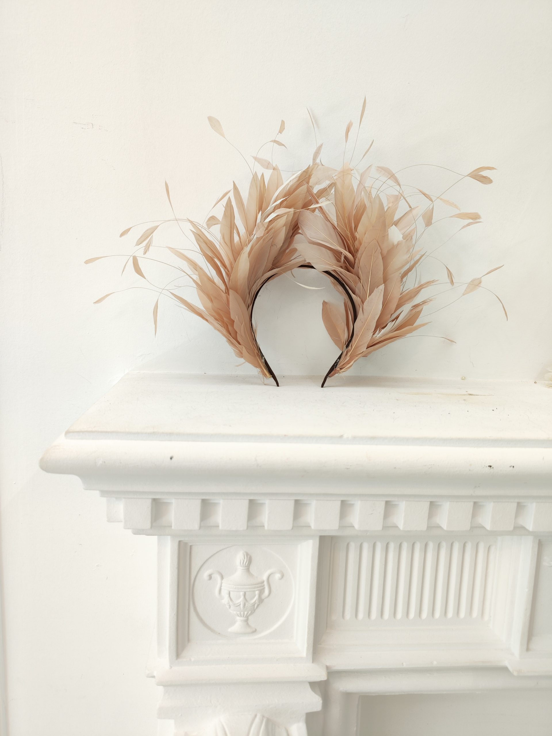 Diadema de Plumas Casilda - Imagen 2