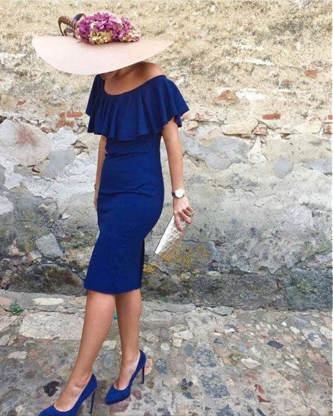 Pamela nude tostado con hortensias y plumas