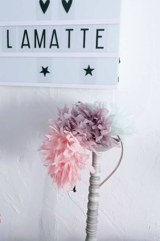 Tocado pompón 3 colores - Imagen 2