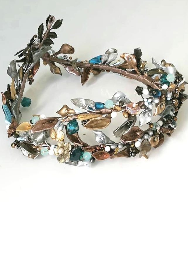 Tiara joya en azules y cobre