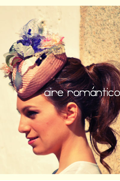 Tocado Jardín rosa y mariposas