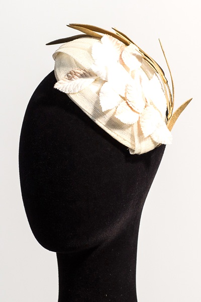 Casquetito hojas terciopelo