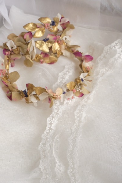 Disassembled fascinator and crown Valentina