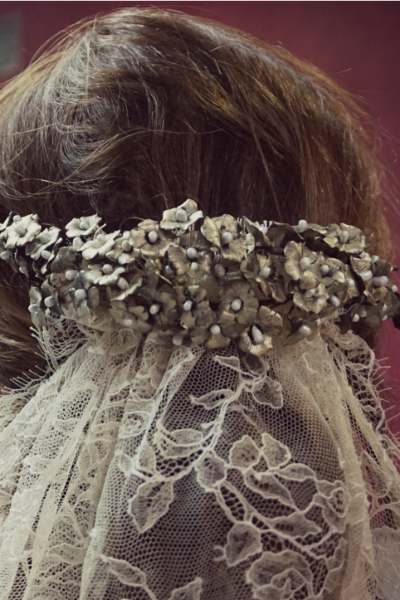 Tocado novia dorado envejecido