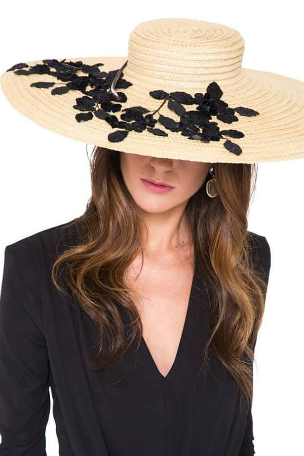 Pamela natural con terciopelo negro