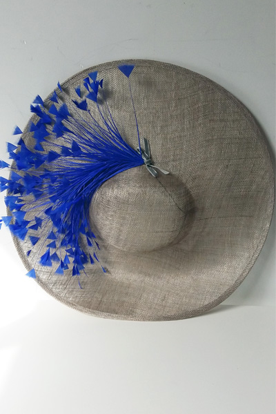 Pamela inclinada gris y azul klein