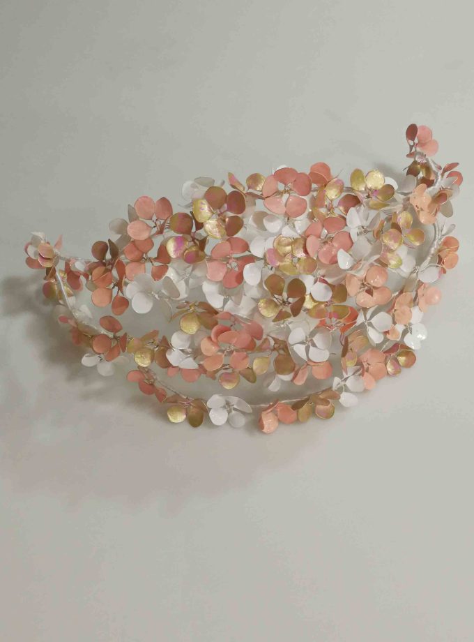 Tocado de esmalte Venus